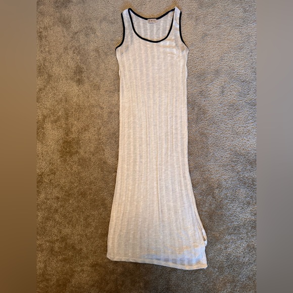 Free Kisses Cream Knit Long Tank Top Size M - Picture 1 of 4